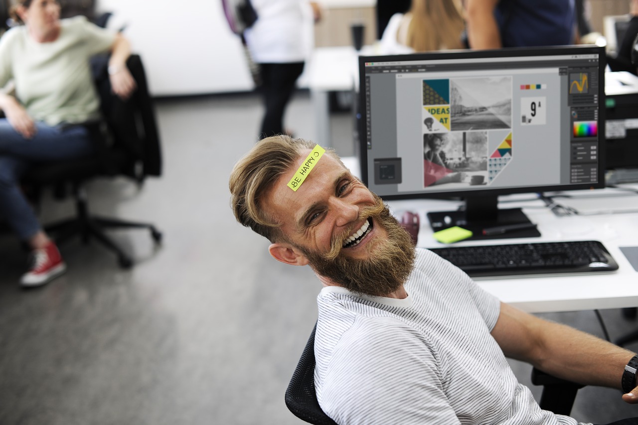 This Is How You Can Turn Employees into Happy Brand Ambassadors